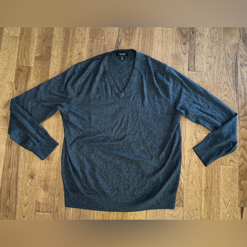 Banana Republic Luxury Blend Charcoal V-Neck Sweater Size XL